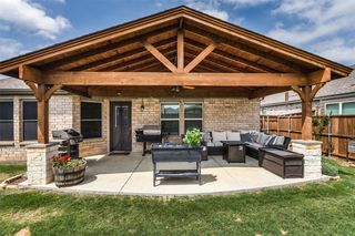 6028 Halton Dr, Aubrey, TX 76227