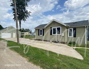 1028 Ansborough Ave, Waterloo, IA 50701