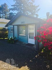 3102 SW Coast Ave, Lincoln City, OR 97367
