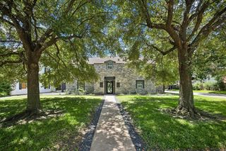 3071 Locke Ln, Houston, TX 77019