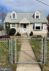 300 Charles Rd, Linthicum, MD 21090