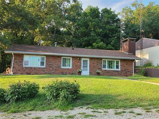 15037 Seven Sisters Ave, Irving, IL 62051