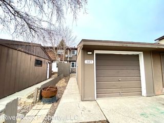 527 4th Ave NW, West Fargo, ND 58078