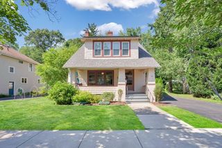 112 Westmoreland Ave, Longmeadow, MA 01106