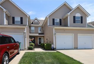 2211 SW Rambling Vine Rd, Lees Summit, MO 64082