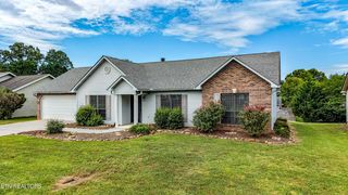 315 Headrick View Dr, Maryville, TN 37804