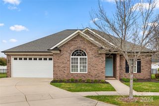 320 Wendover Dr, Locust, NC 28097