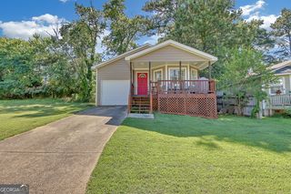 902 4th St, Stone Mountain, GA 30083