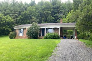 290 Carl Eller Rd, Mars Hill, NC 28754