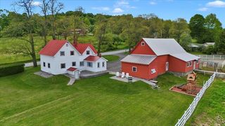 64 Peloquin Road, Graniteville, VT 05654