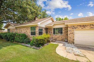 305 Ruth St, Benton, AR 72019
