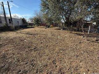1507 Hough, Adkins, TX 78101