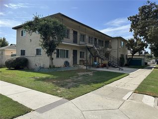 701 S  Willowbrook Ave, Compton, CA 90220