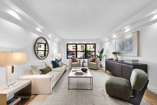 140 E  56th St #2K, New York, NY 10022