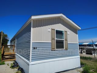 144 Lee Ann Ln, Scottsbluff, NE 69361