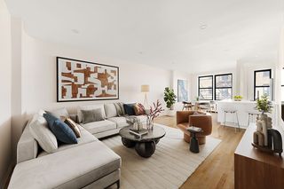 60 E  9th St #519, New York, NY 10003