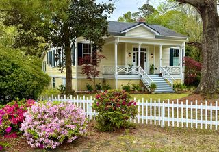 207 S  Gum St, Summerville, SC 29483
