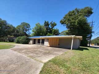 100 S  Arlington Dr, Lafayette, LA 70503