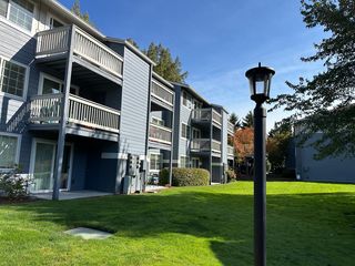 12425 NW Barnes Rd #77, Portland, OR 97229