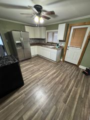 62 Center St #2, Amsterdam, NY 12010