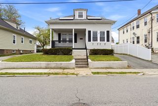 25 Lambert St, Cranston, RI 02910
