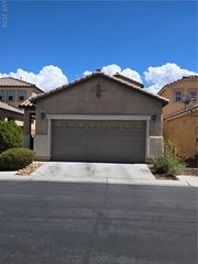 9014 Partridge Hill St, Las Vegas, NV 89148