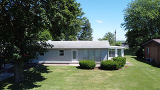625 W  Blue St, Sheldon, IL 60966