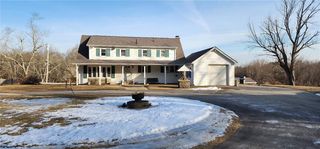 9 King Rd, Foster, RI 02825