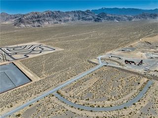 6401 E  Crazyhorse St, Pahrump, NV 89061