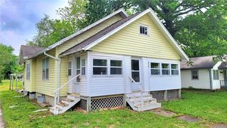 308 E  12th St, Pleasanton, KS 66075
