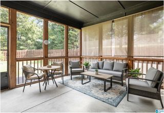 565 Fultonbrook Dr, Fultondale, AL 35068