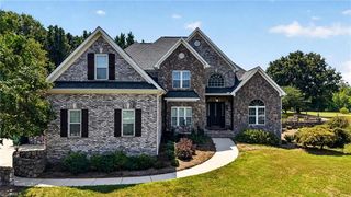 493 Mashie Dr, Summerfield, NC 27358