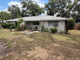 5305 Oakwood Ct, Tampa, FL 33610