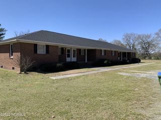 21800 Old Wire Rd #A, Wagram, NC 28396