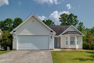 612 Pine Branches Circle SE, Belville, NC 28451