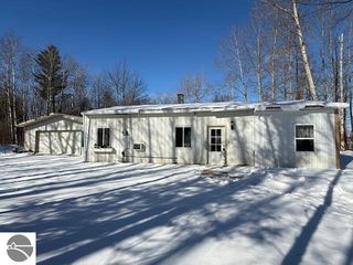 2785 W  Falmouth Rd, Mc Bain, MI 49657