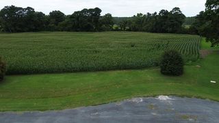 5 Waterside Dr, New Church, VA 23415
