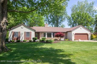 1600 Jeannine Ln, Dewitt, MI 48820