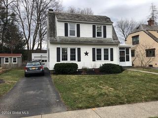 33 Webster Avenue, Glens Falls, NY 12801