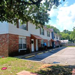 1207 Canal St, Pascagoula, MS 39567