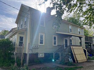 9 South St #1, Exeter, NH 03833