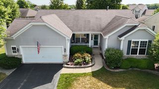424 River Bend Dr, Genoa, IL 60135