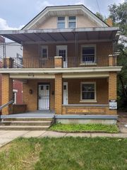 916 Elberon Ave, Cincinnati, OH 45205