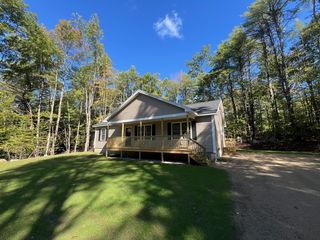 93 Grand View Drive, Limerick, ME 04048