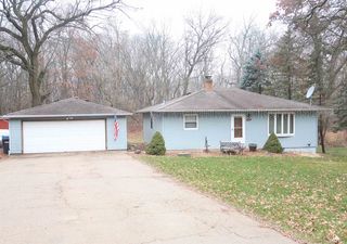 5607 Twin Lane Rd, Marshall, WI 53559