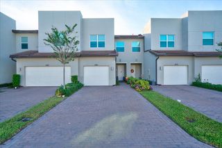 4783 Navali Dr, Lake Worth, FL 33467