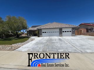 136 W  Cielo Ave, Ridgecrest, CA 93555