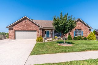 3008 Woodfield Cir, Richmond, KY 40475