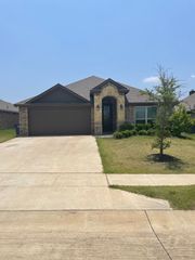 218 Valley View Dr, Waxahachie, TX 75167