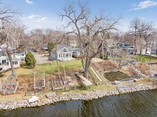 1728 Finch Ln, Mound, MN 55364